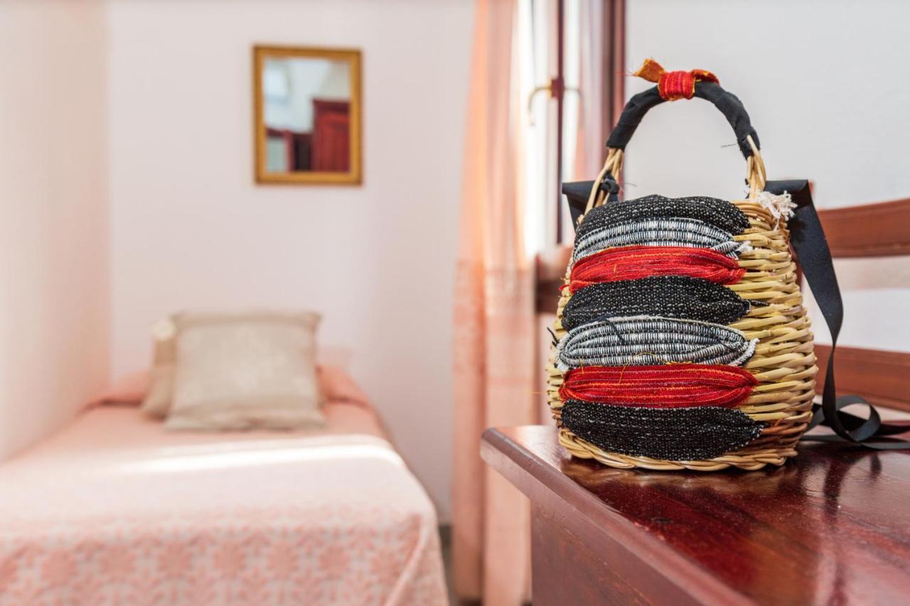 Hotel S'Ortale Con Parcheggio Interno E Ristorante All'Aperto 奥罗塞伊 外观 照片