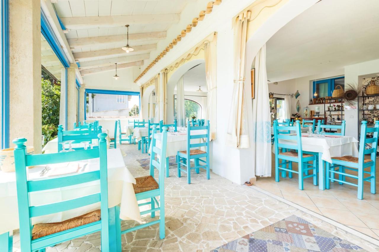 Hotel S'Ortale Con Parcheggio Interno E Ristorante All'Aperto 奥罗塞伊 外观 照片