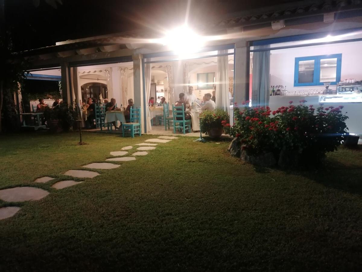 Hotel S'Ortale Con Parcheggio Interno E Ristorante All'Aperto 奥罗塞伊 外观 照片