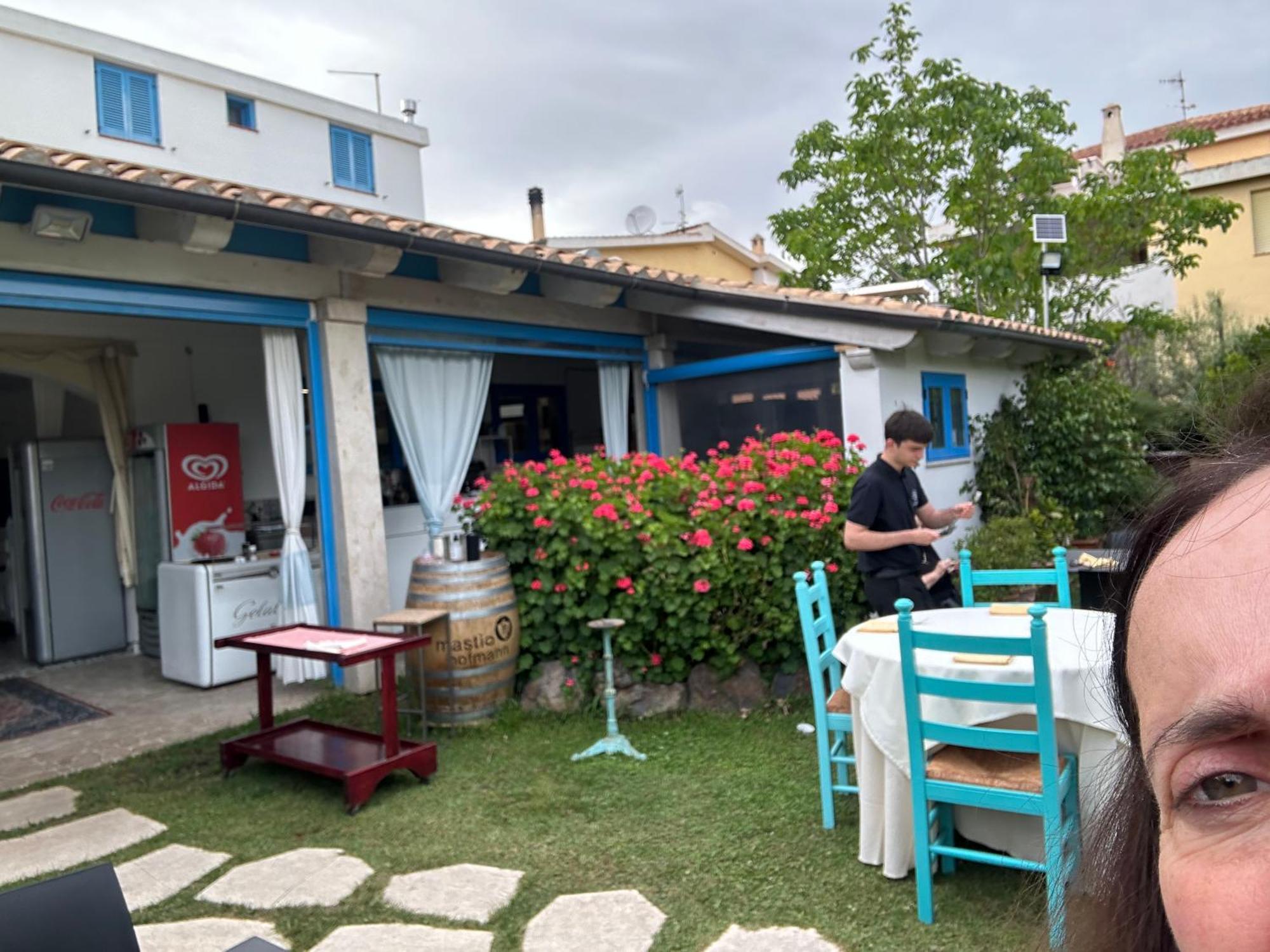Hotel S'Ortale Con Parcheggio Interno E Ristorante All'Aperto 奥罗塞伊 外观 照片