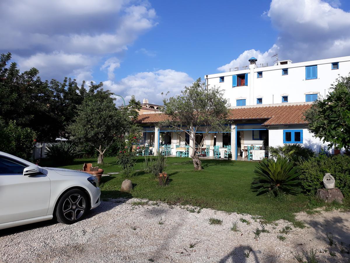 Hotel S'Ortale Con Parcheggio Interno E Ristorante All'Aperto 奥罗塞伊 外观 照片