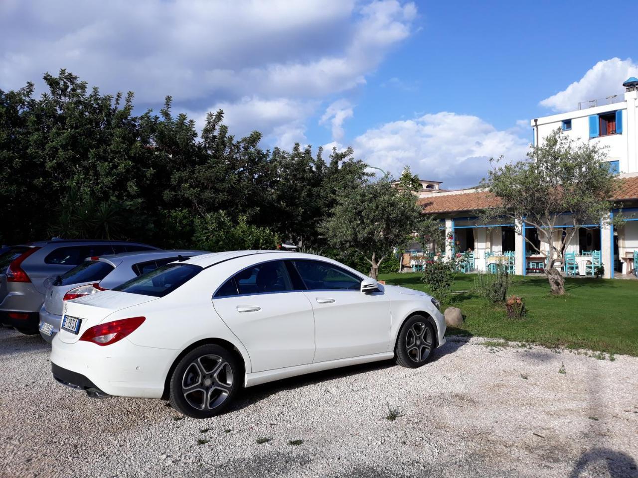 Hotel S'Ortale Con Parcheggio Interno E Ristorante All'Aperto 奥罗塞伊 外观 照片
